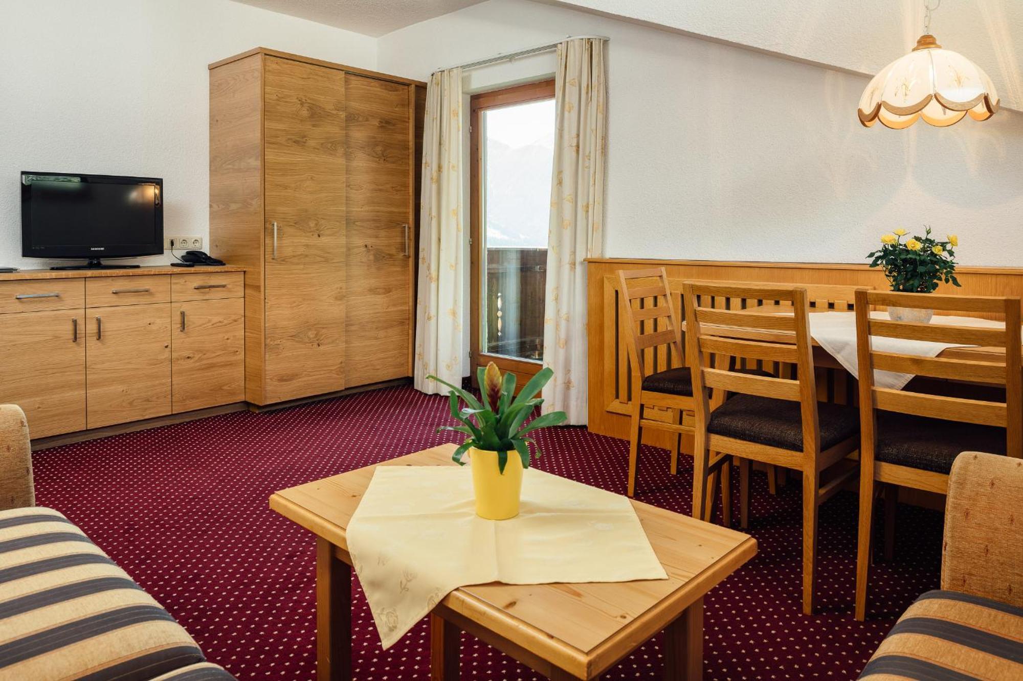 Haus Central Serfaus Zewnętrze zdjęcie