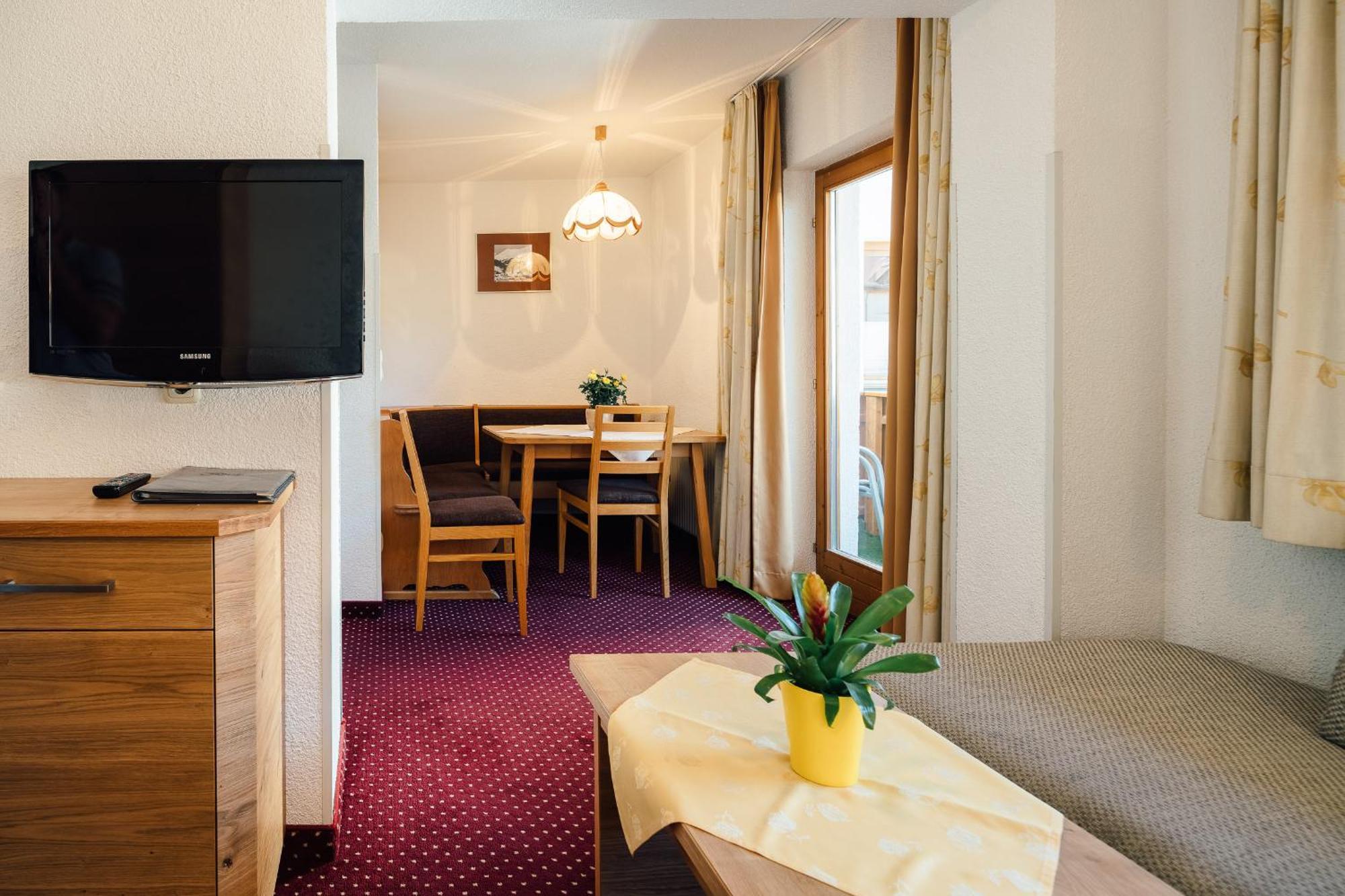 Haus Central Serfaus Zewnętrze zdjęcie